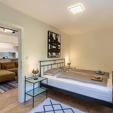 Apartamento - Peaceful & Modern Old Town *